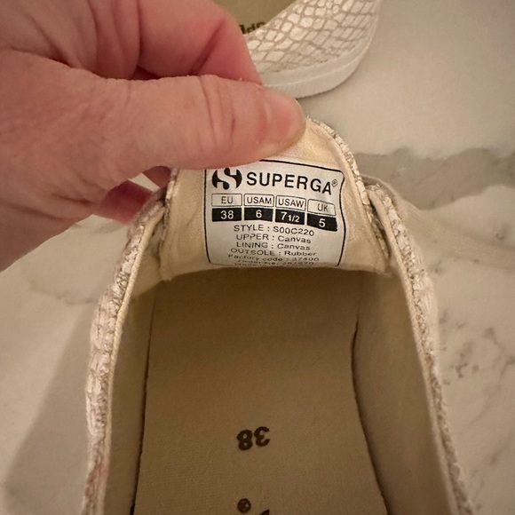 Superga - Picture 2 of 3
